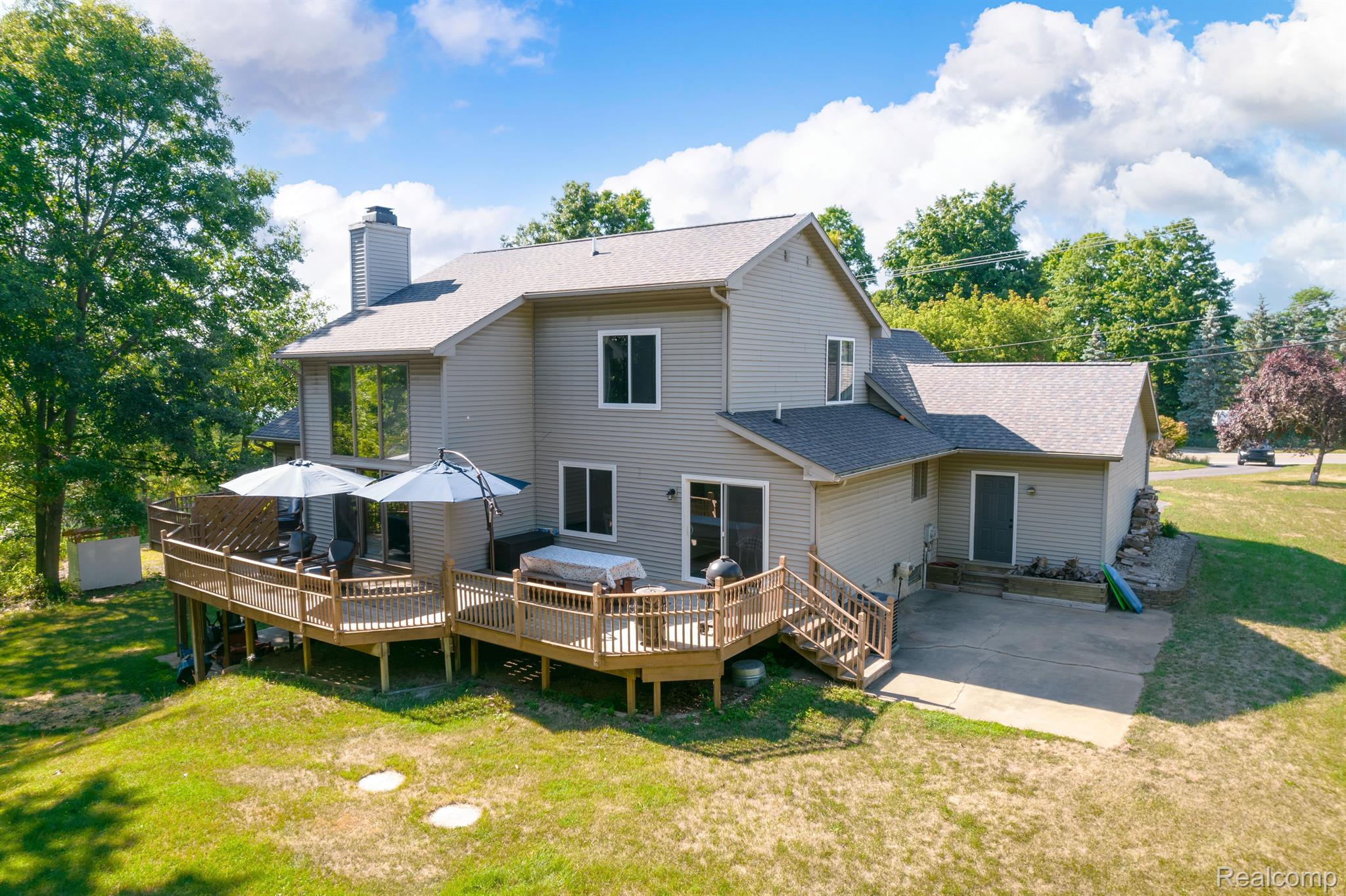 12198 Cundy Road Hartland, MI 48353 - Photo 1 of 28 Gallery Image 1
