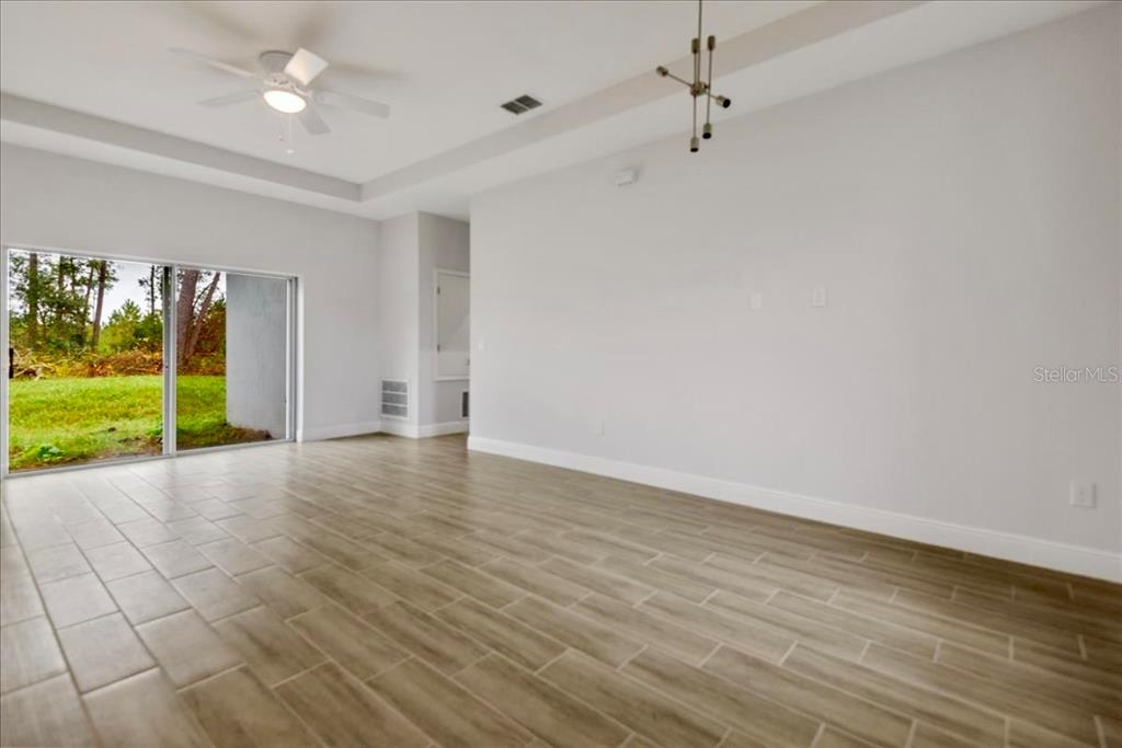 959 11th Avenue DeLand, FL 32724 - Photo 4 of 16