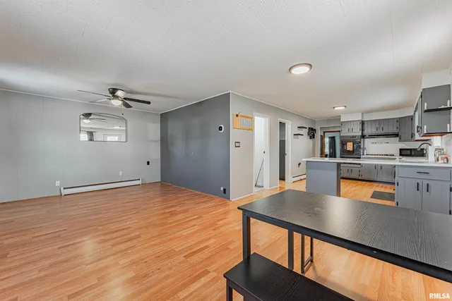 $119,000 | 1500 East Jefferson Street, Clinton, IL 61727