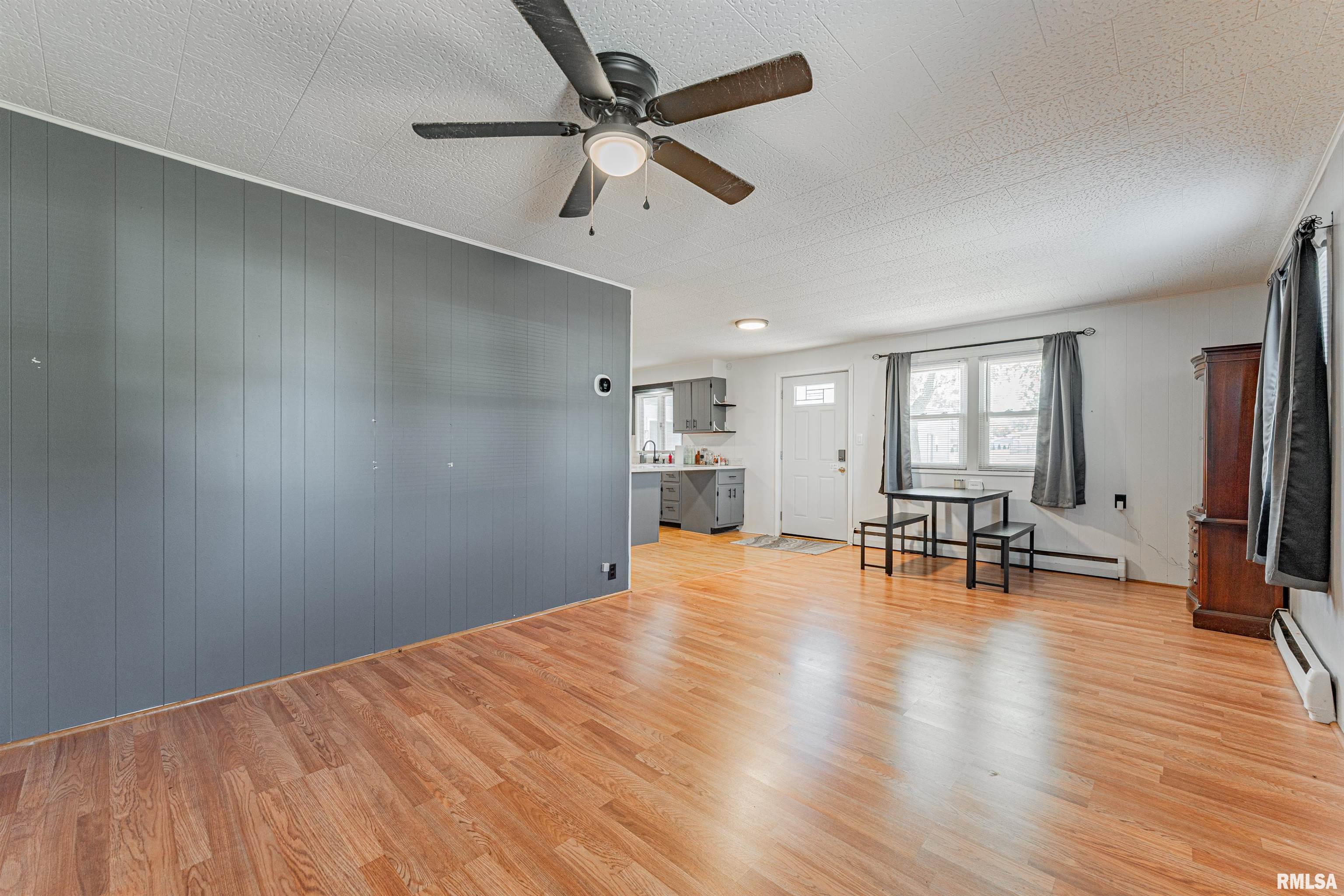 1500 East Jefferson Street Clinton, IL 61727 - Photo 5 of 21