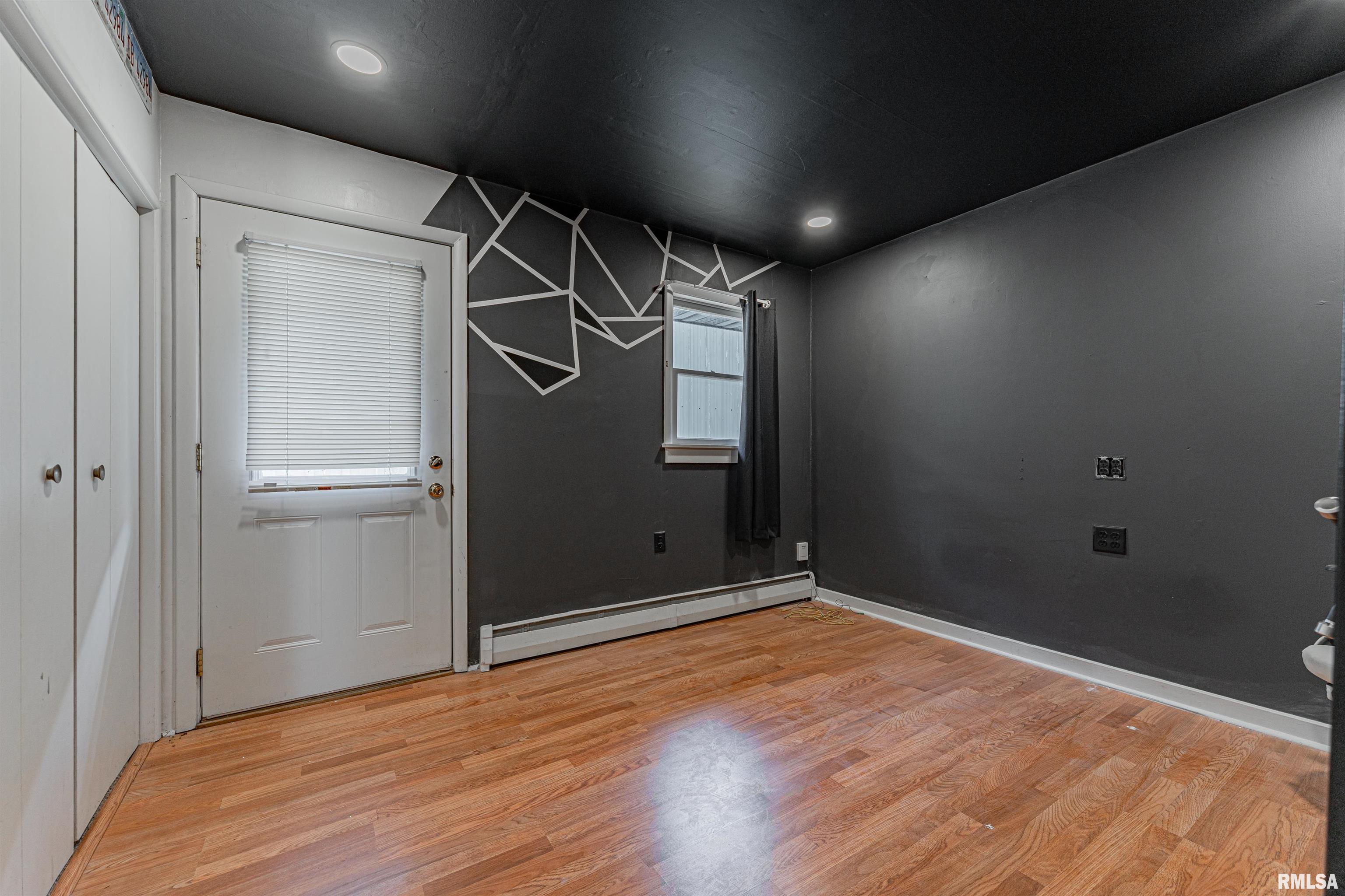 1500 East Jefferson Street Clinton, IL 61727 - Photo 10 of 21