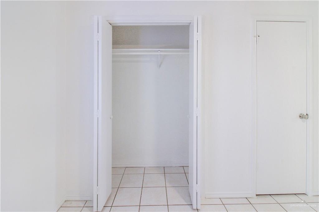 2612 West 17 1/2 Street, Unit 9 McAllen, TX 78504 - Photo 9 of 13 a view of an empty room