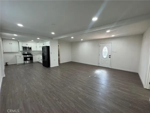 $279,900 | 435 South 1st Avenue, Barstow, CA 92311