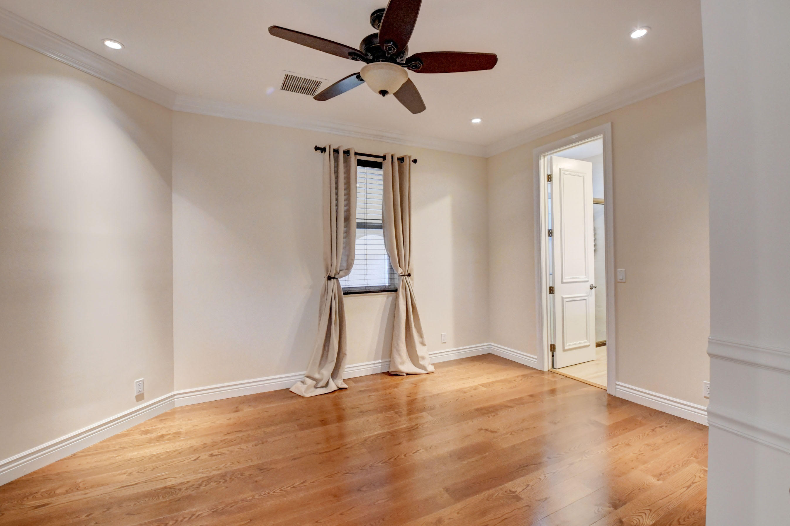 6545 Northwest 39th Terrace Boca Raton, FL 33496 - Photo 32 of 37 Bedroom 3 - up