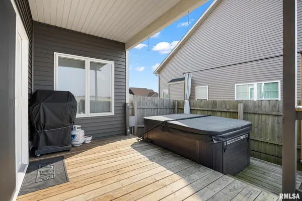 $485,000 | 1403 Westminster Drive, Washington, IL 61571