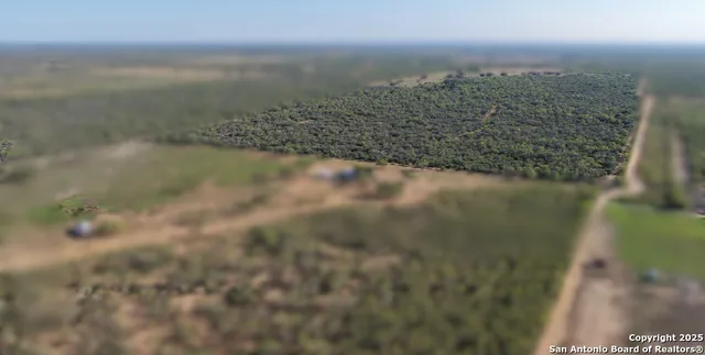 $750,000 | 601 Co Rd 642, Yancey, TX 78886