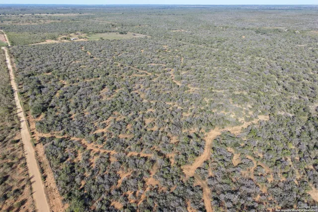 $750,000 | 601 Co Rd 642, Yancey, TX 78886