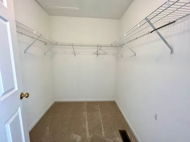 $3,100 | 300 Lunt Avenue, Unit 300, Schaumburg, IL 60193