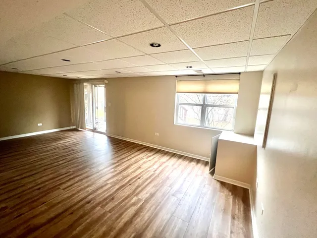 $3,100 | 300 Lunt Avenue, Unit 300, Schaumburg, IL 60193