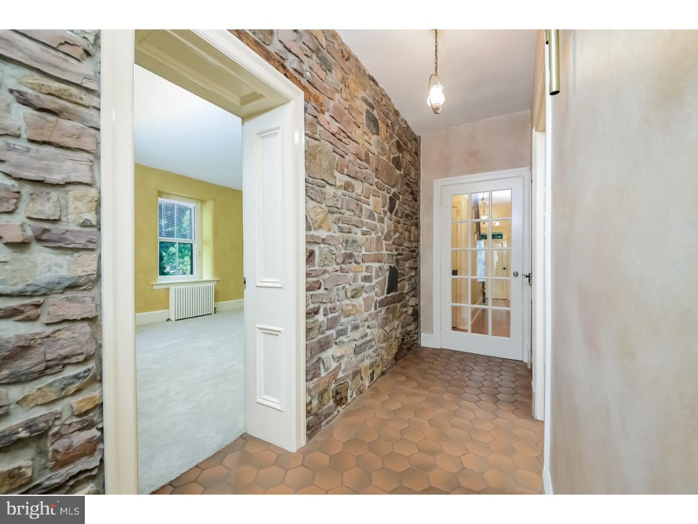222 Cowpath Road Hatfield, PA 19440 - Photo 6 of 25 Foyer