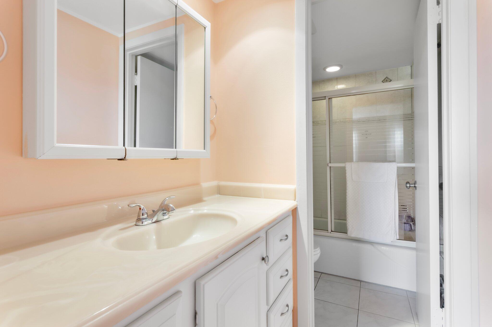 9355 Southwest 8th Street, Unit 320 Boca Raton, FL 33428 - Photo 28 of 31 30-web-or-mls-0E2A5733