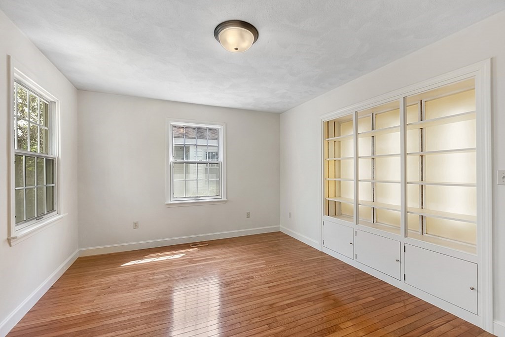 144 Bellows Hill Road Carlisle, MA 01741 - Photo 4 of 42 Gallery Image 4