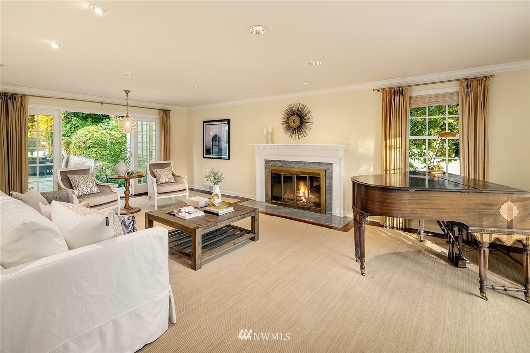 5440 Northeast Windermere Road Seattle, WA 98105 - Photo 4 of 40 Gallery Image 4