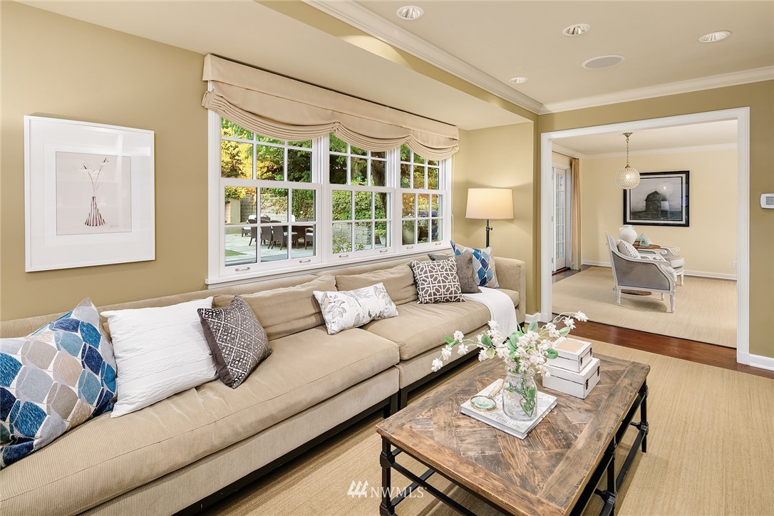 5440 Northeast Windermere Road Seattle, WA 98105 - Photo 7 of 40 Gallery Image 7