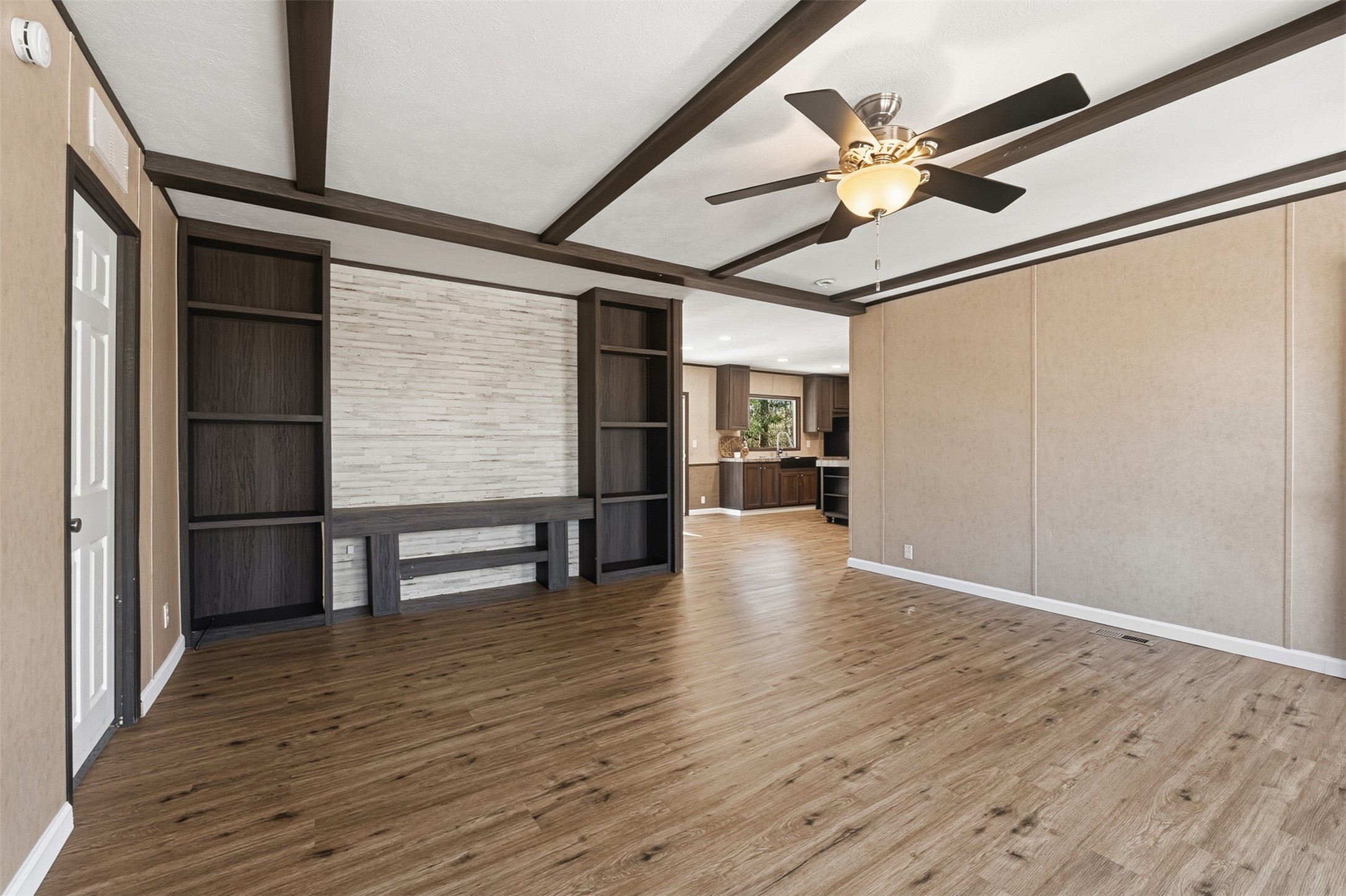 140 Michaels Lane Huntsville, TX 77320 - Photo 4 of 29