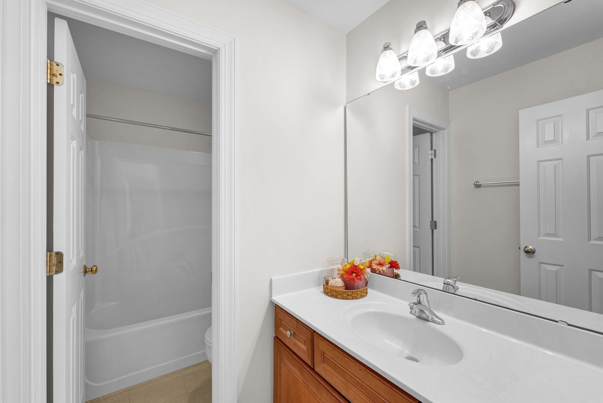 8409 Aptos Court Raleigh, NC 27613 - Photo 28 of 46 Full Bath