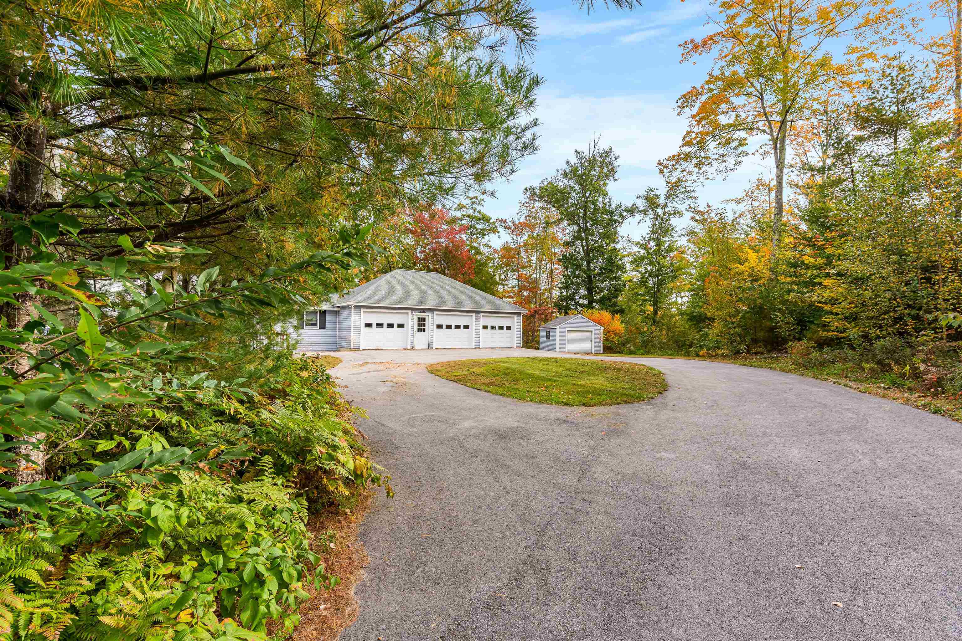 2131 Dover Road Epsom, NH 03234 - Photo 11 of 40