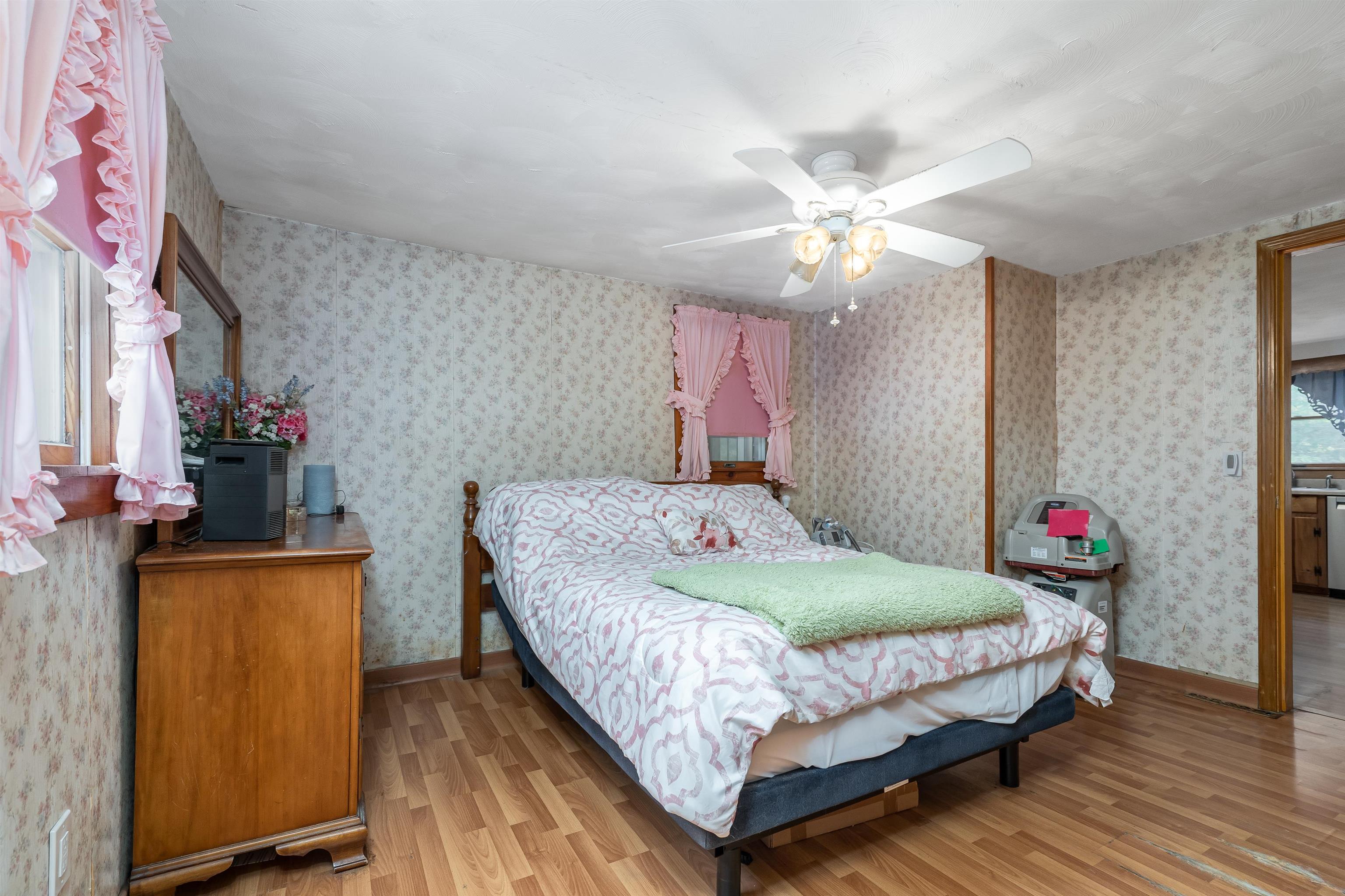 2131 Dover Road Epsom, NH 03234 - Photo 27 of 40
