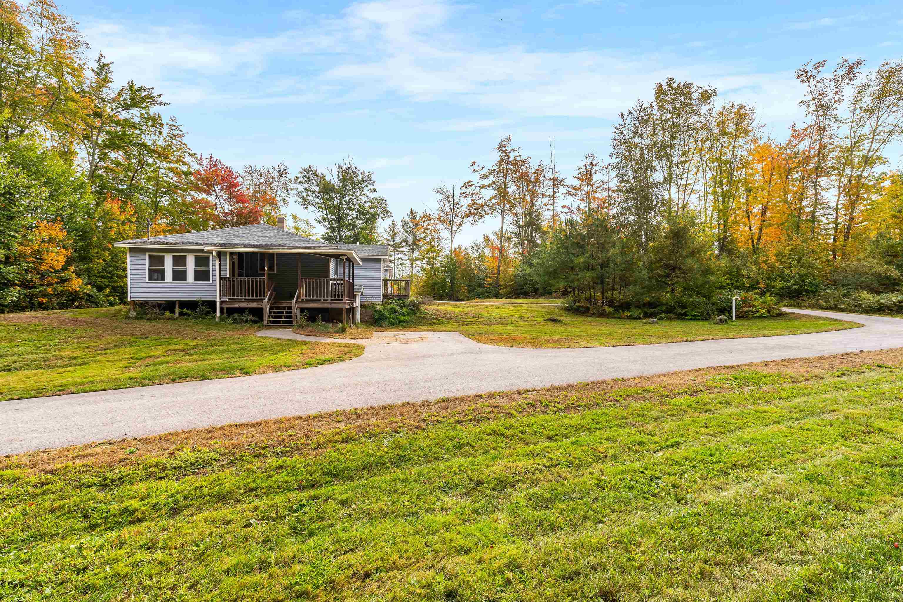2131 Dover Road Epsom, NH 03234 - Photo 4 of 40