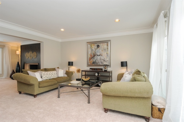 205 West Bailey Road Naperville, IL 60565 - Photo 2 of 22