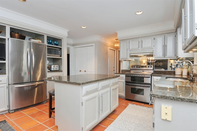 205 West Bailey Road Naperville, IL 60565 - Photo 3 of 22