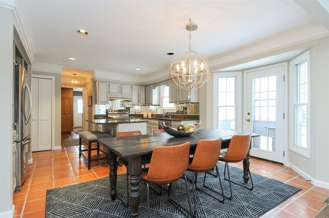205 West Bailey Road Naperville, IL 60565 - Photo 5 of 22