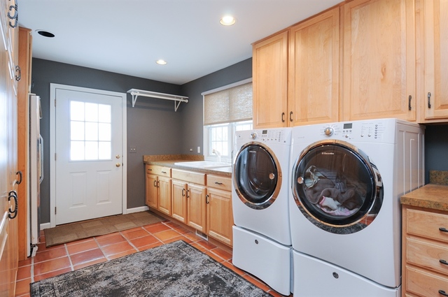 205 West Bailey Road Naperville, IL 60565 - Photo 7 of 22
