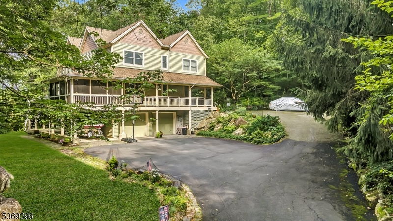 18 Hickory Run Road Califon, NJ 07830 - Photo 4 of 32 a view of a house with backyard and garden