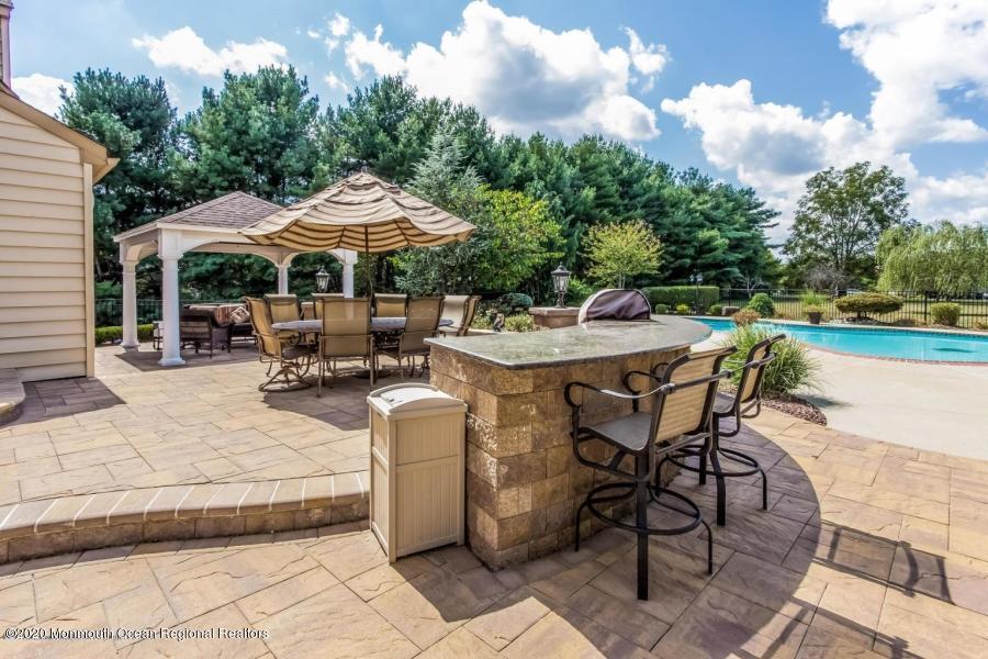 159 Thompson Grove Road Manalapan, NJ 07726 - Photo 35 of 48 YARD2