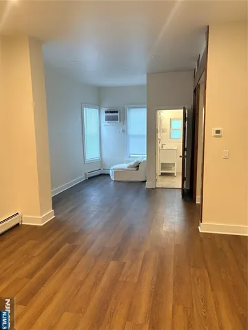 $2,000 | 40 Poplar Avenue, Unit 1, Hackensack, NJ 07601