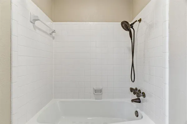 $465,000 | 1704 Saxon Drive, Bedford, TX 76021