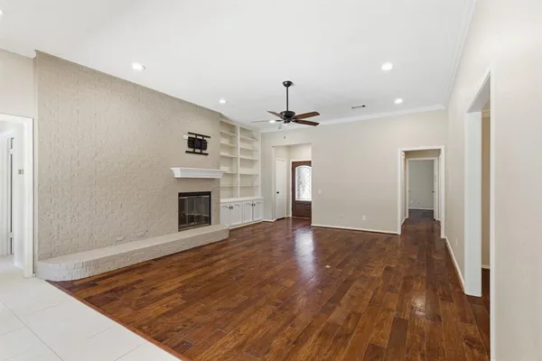 $465,000 | 1704 Saxon Drive, Bedford, TX 76021