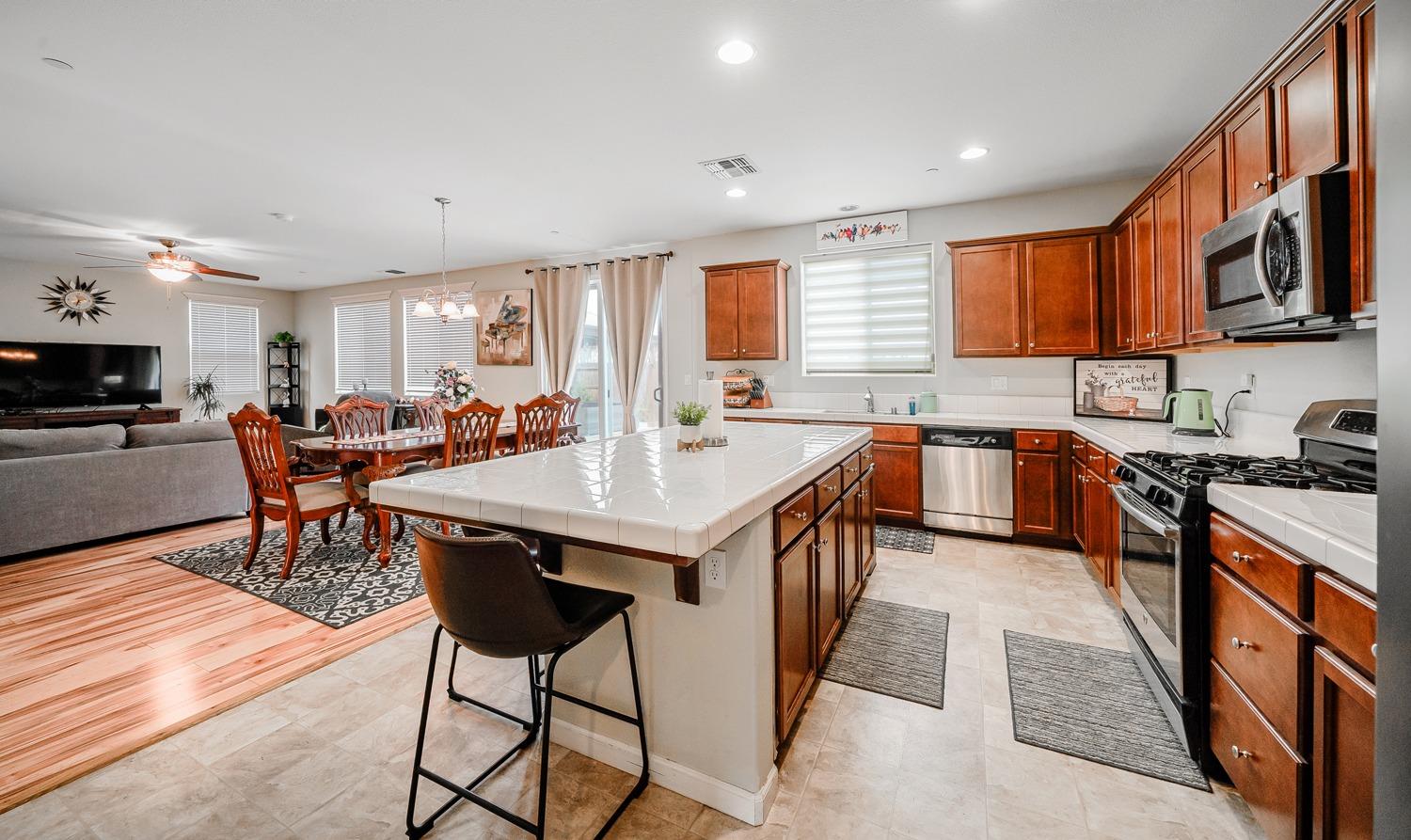 1483 La Quinta Way Madera, CA 93638 - Photo 14 of 37