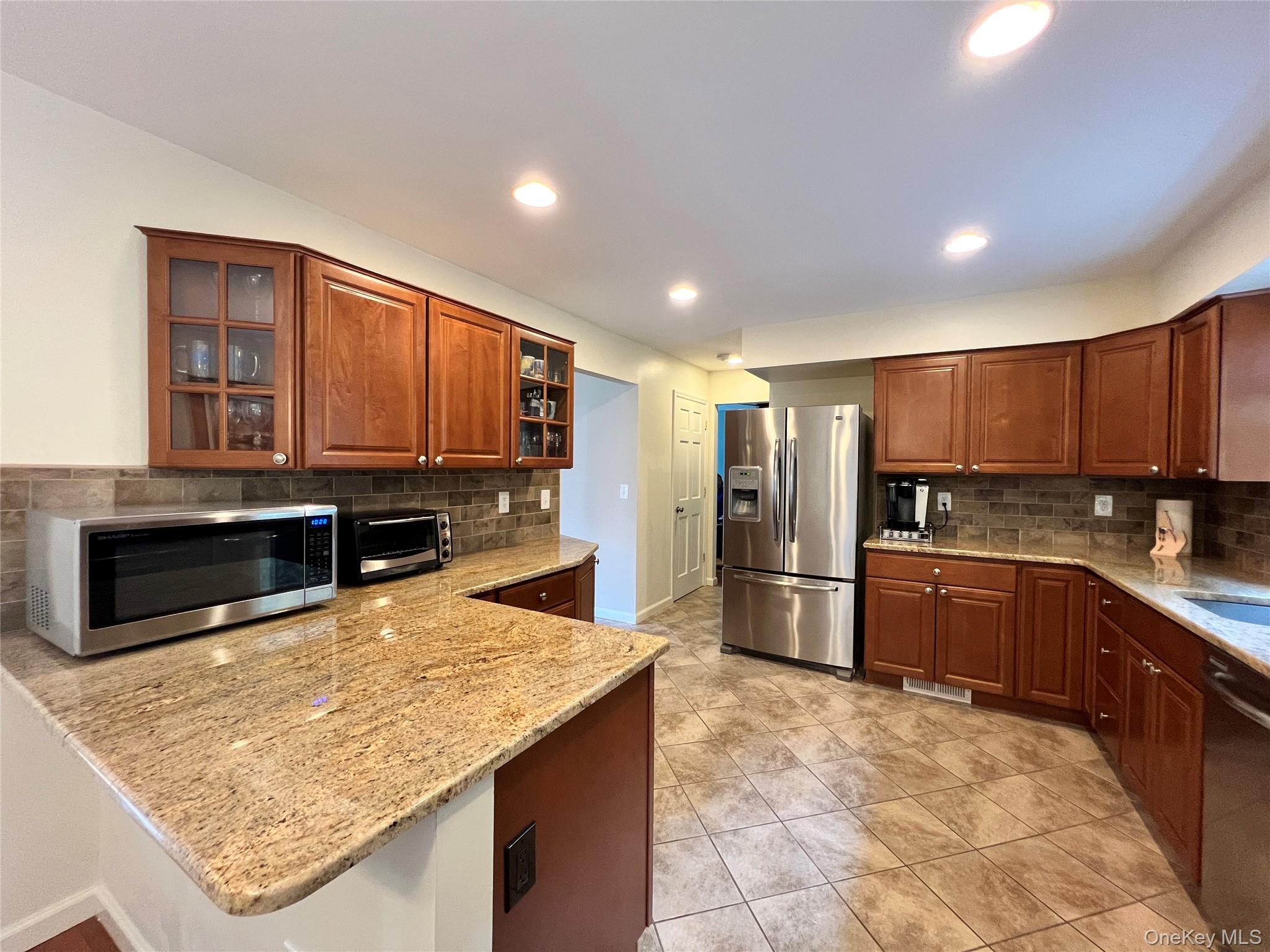 50 Raker Road Poughkeepsie, NY 12603 - Photo 10 of 36