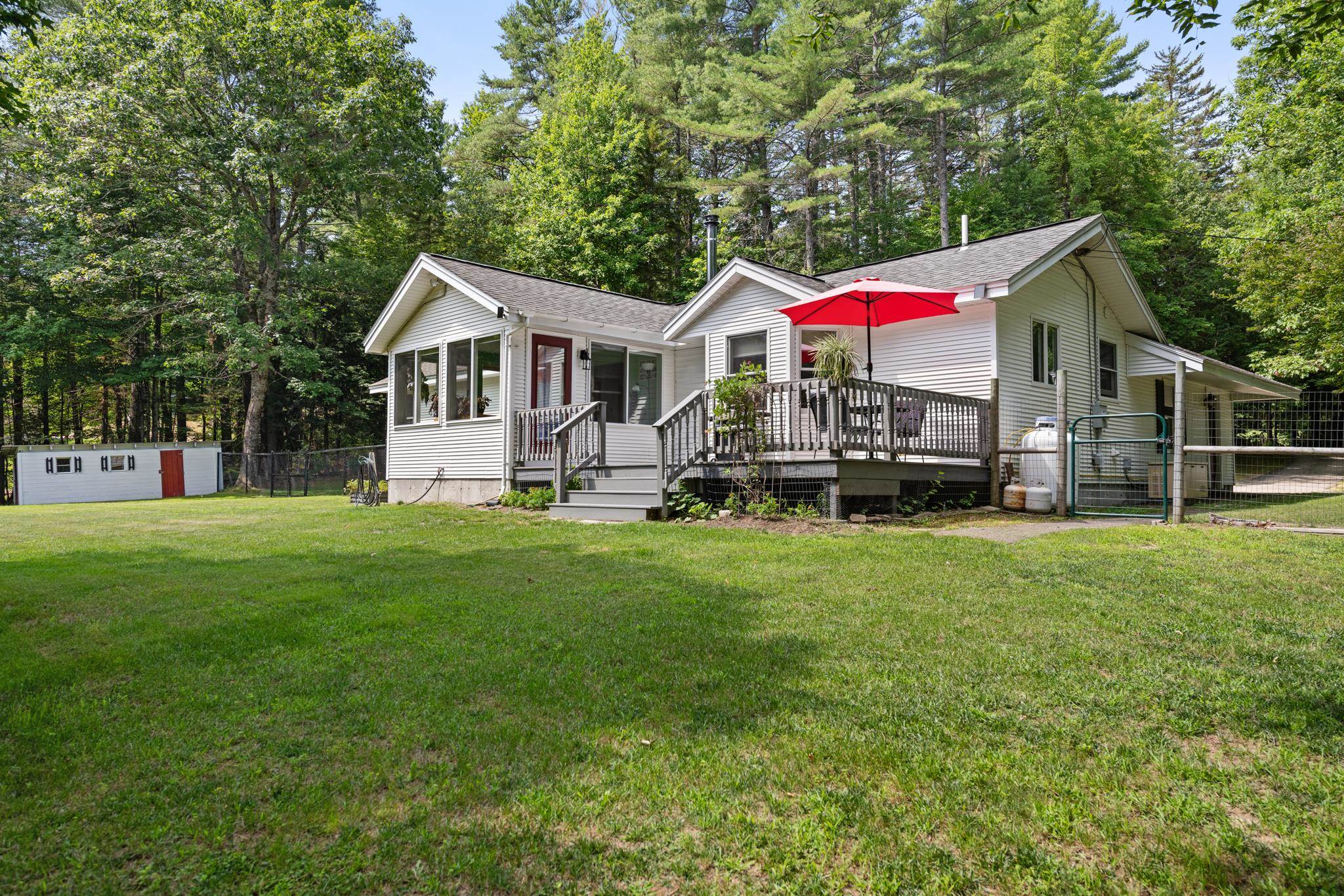 56 Barry Highlands Road Danbury, NH 03230 - Photo 32 of 41