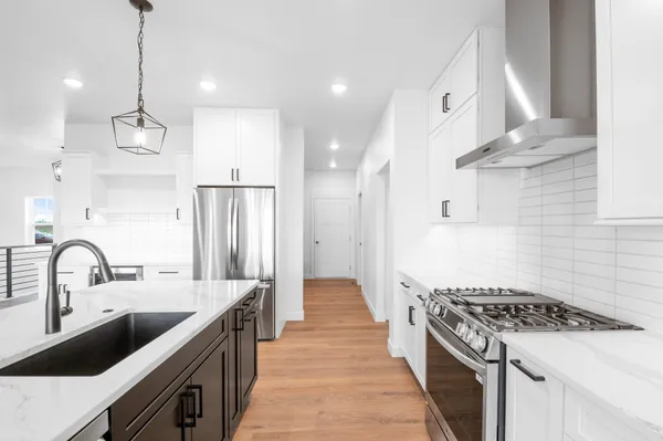 $634,900 | 278 Kerrigan Drive, Wrightstown, WI 54180