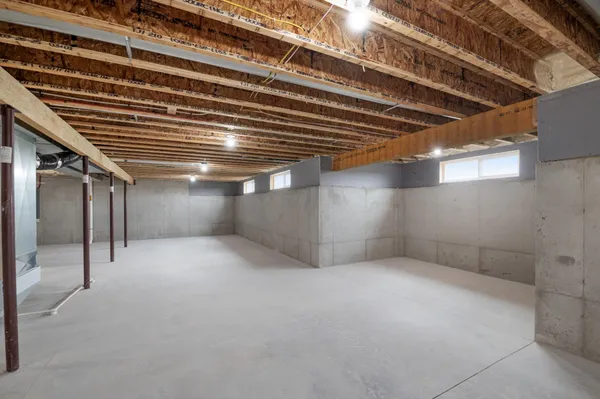 $634,900 | 278 Kerrigan Drive, Wrightstown, WI 54180