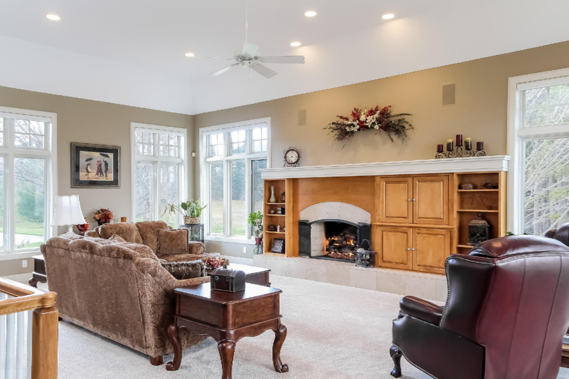 9400 Ravine Ridge Drive Southeast Caledonia, MI 49316 - Photo 6 of 46 007-Living_Room-2499049-medium