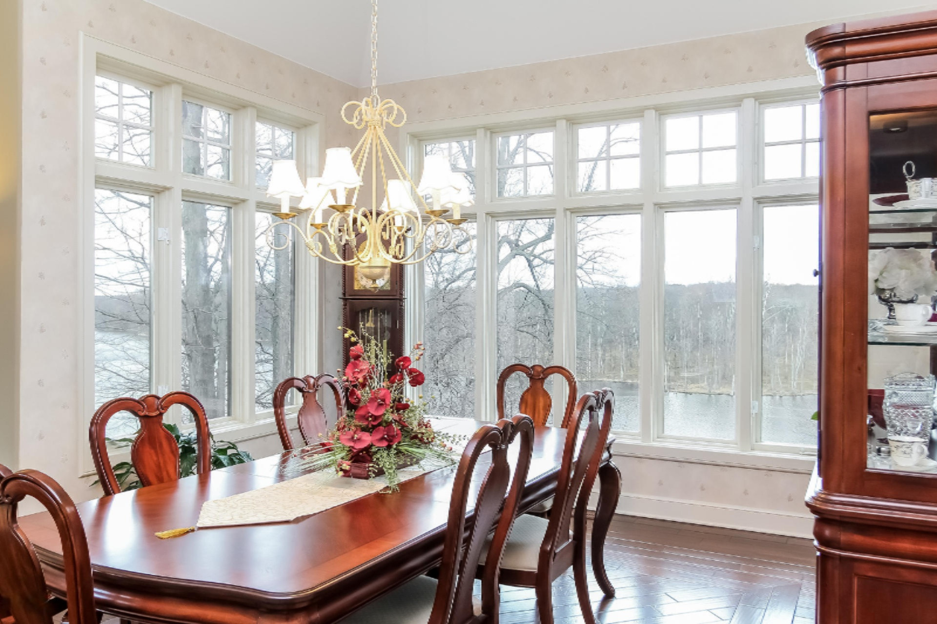 9400 Ravine Ridge Drive Southeast Caledonia, MI 49316 - Photo 8 of 46 013-Dining_Room-2499046-medium