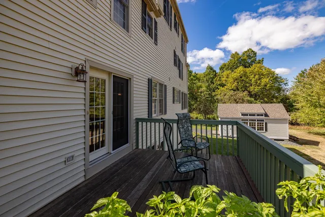 $1,100,000 | 71 Winnicut Road, North Hampton, NH 03862