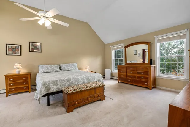 $1,100,000 | 71 Winnicut Road, North Hampton, NH 03862