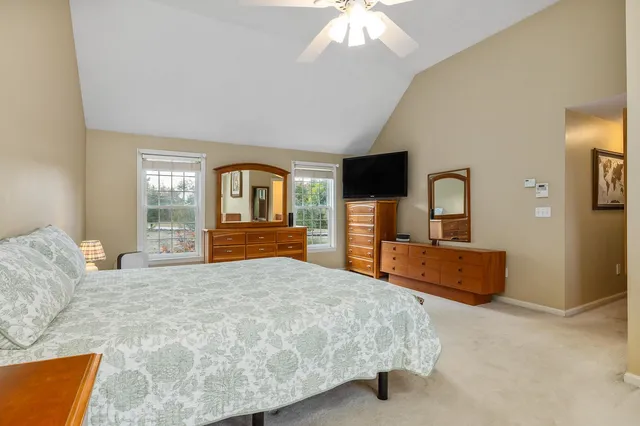 $1,100,000 | 71 Winnicut Road, North Hampton, NH 03862