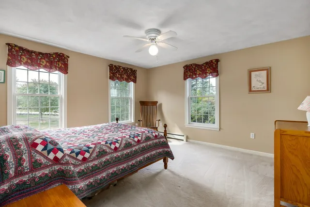 $1,100,000 | 71 Winnicut Road, North Hampton, NH 03862