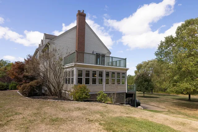 $1,100,000 | 71 Winnicut Road, North Hampton, NH 03862