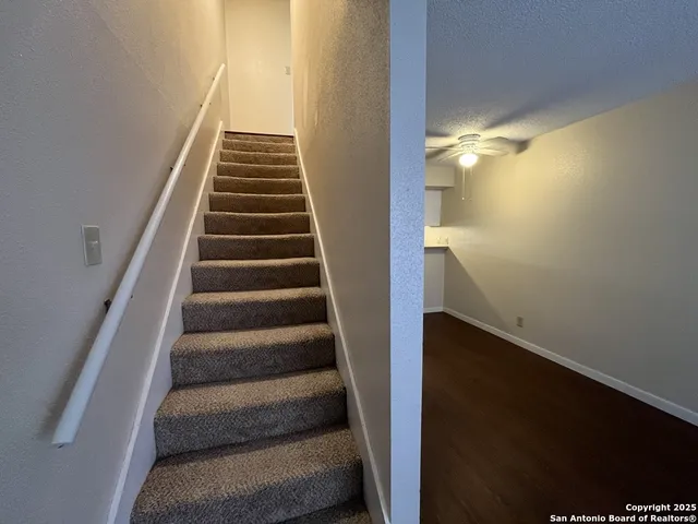 $725 | 3243 Nacogdoches Road, Unit 404, San Antonio, TX 78217