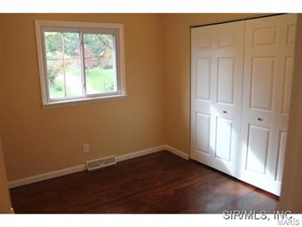 308 Cook Street Troy, IL 62294 - Photo 11 of 24 Gallery Image 11