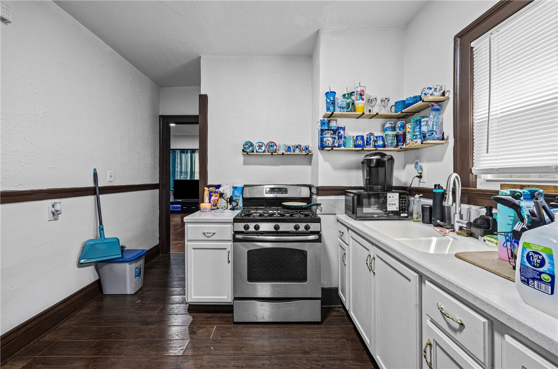 443 Melville Street Rochester, NY 14609 - Photo 13 of 42