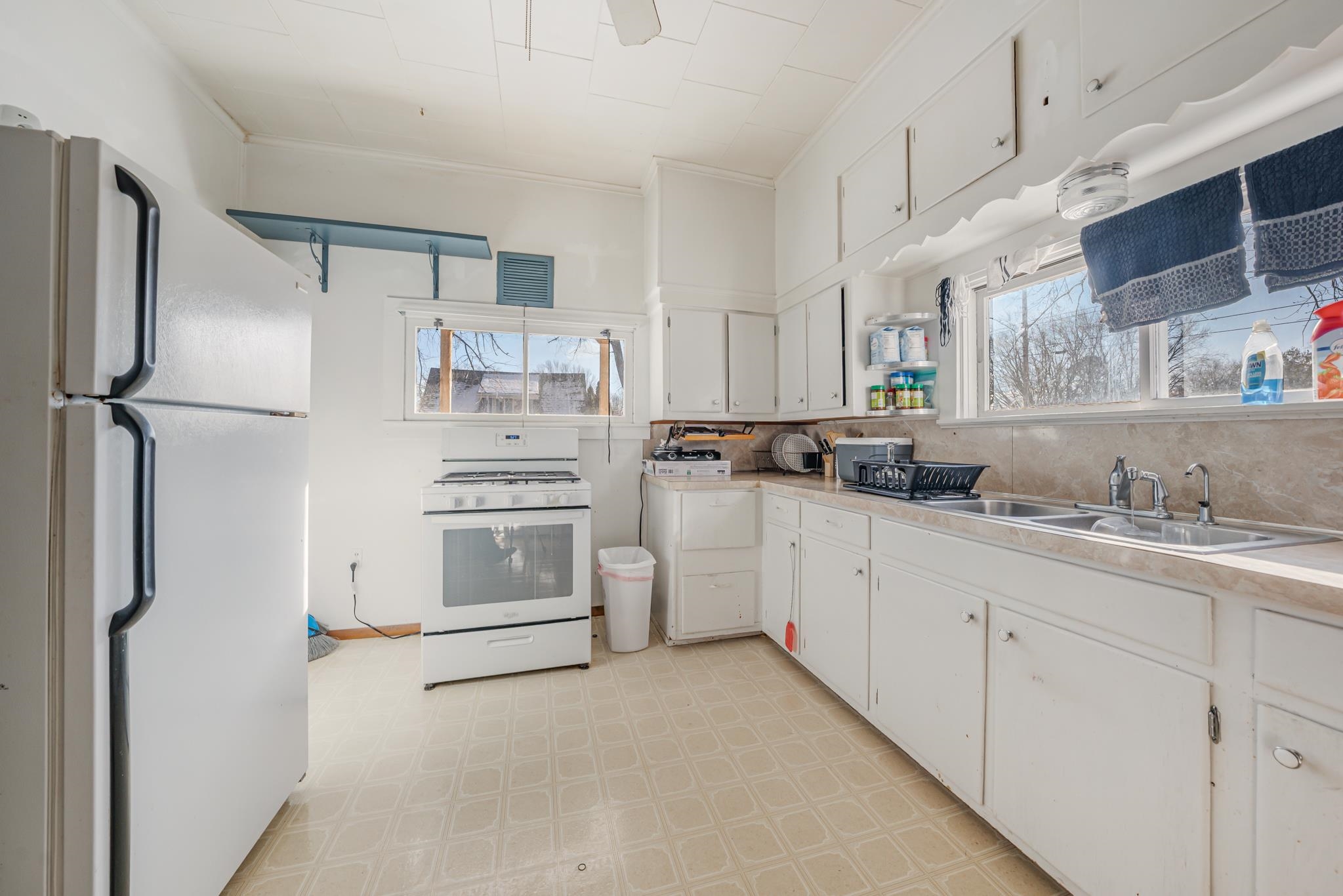 N5530 Highway 76 Shiocton, WI 54170 - Photo 14 of 24