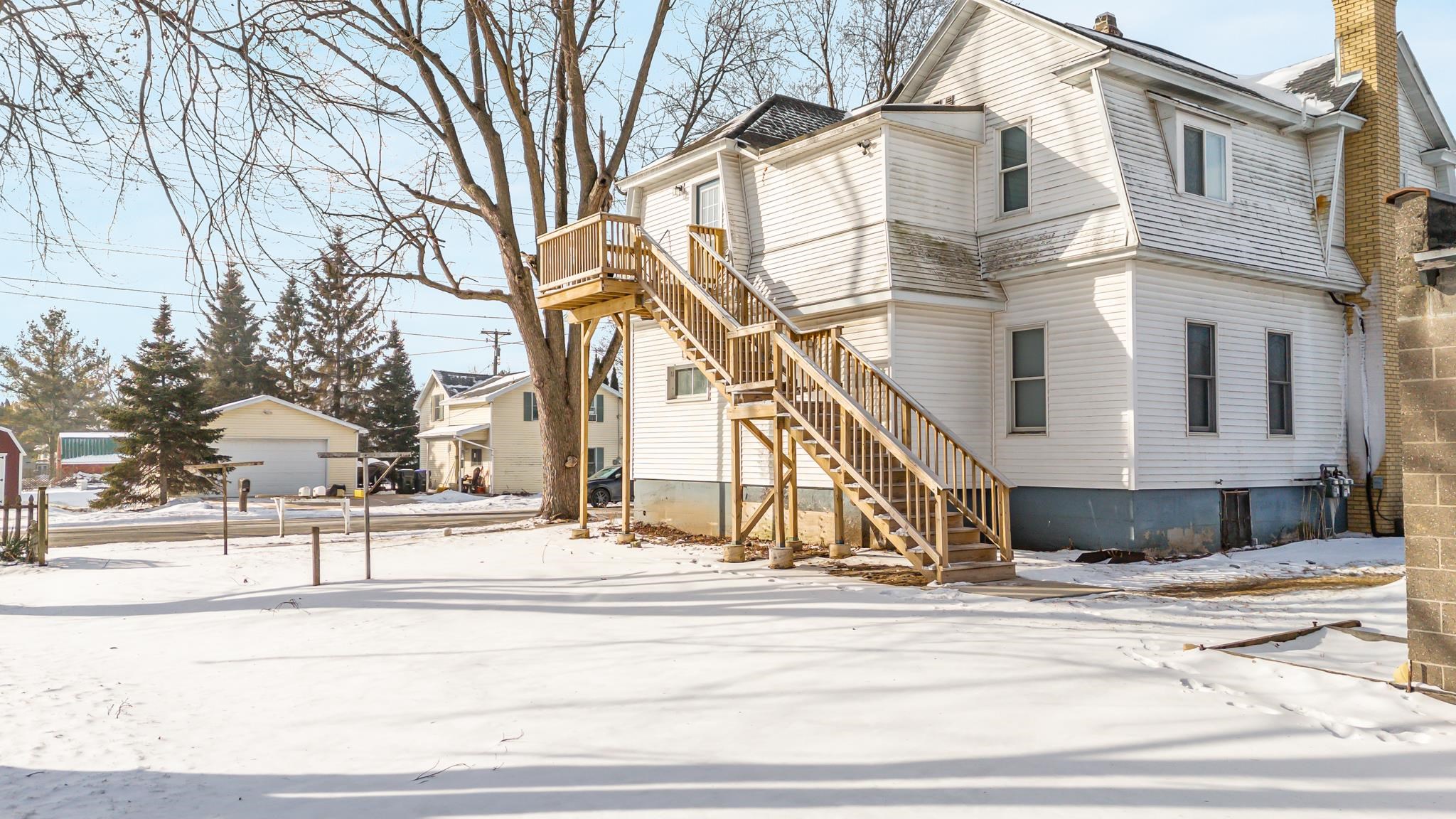 N5530 Highway 76 Shiocton, WI 54170 - Photo 4 of 24