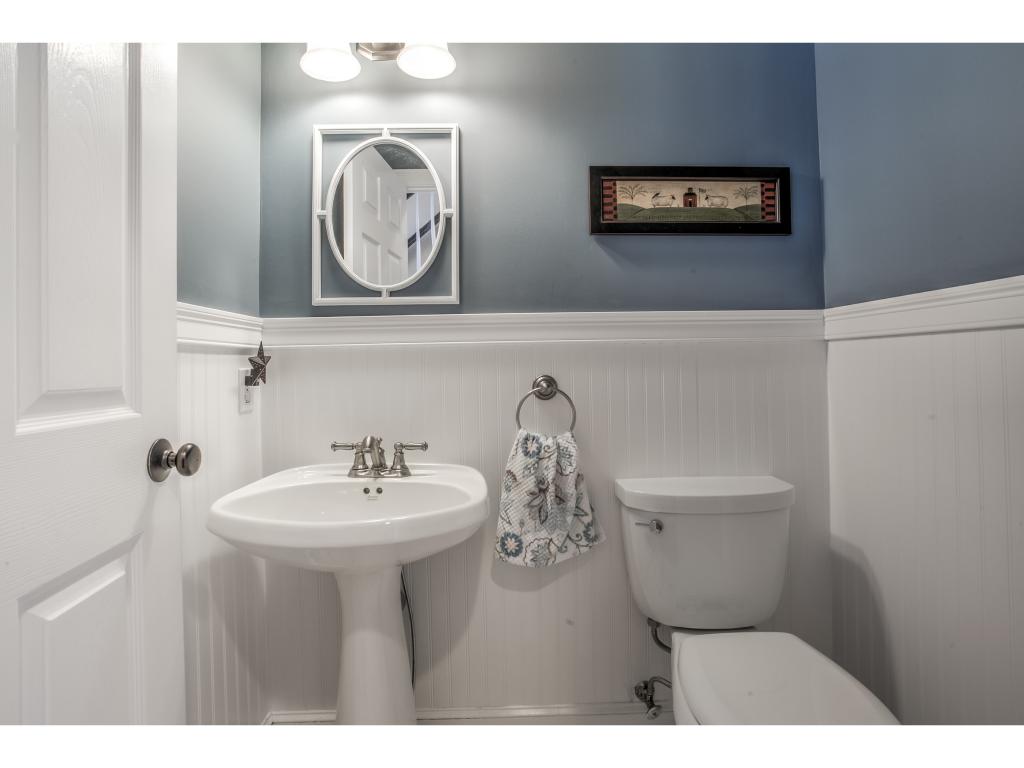 26 Newfane Road Bedford, NH 03110 - Photo 14 of 36